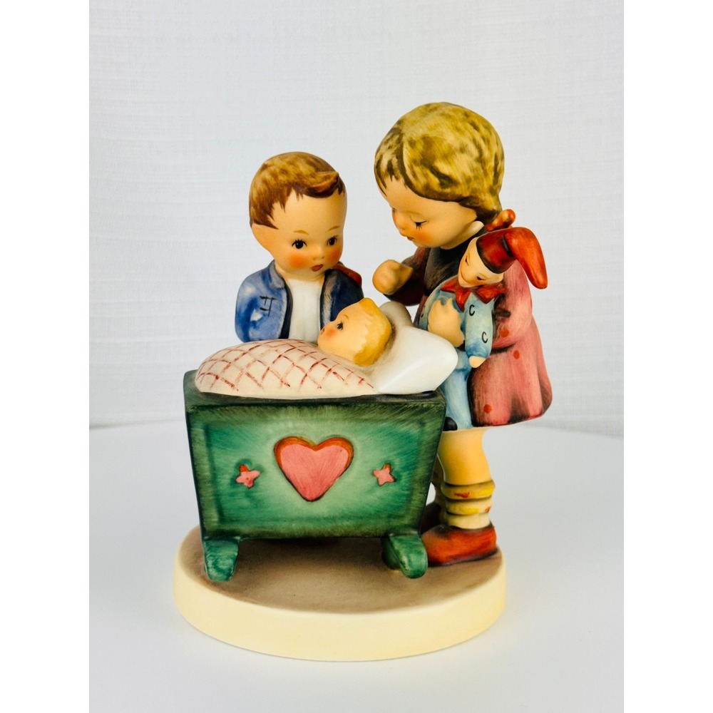 Goebel Hummel Blessed Event 333 Figurine Children Baby Cradle Germany Excellent